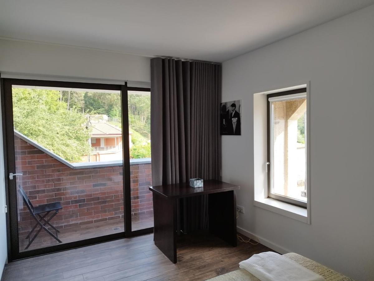 Villa Box House à Paredes de Coura Extérieur photo